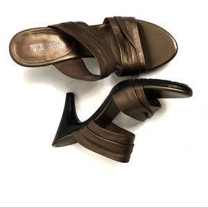 Kenneth Cole Reaction